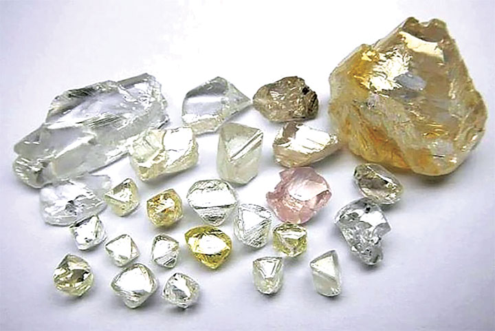 De Beers rough sales up 25%