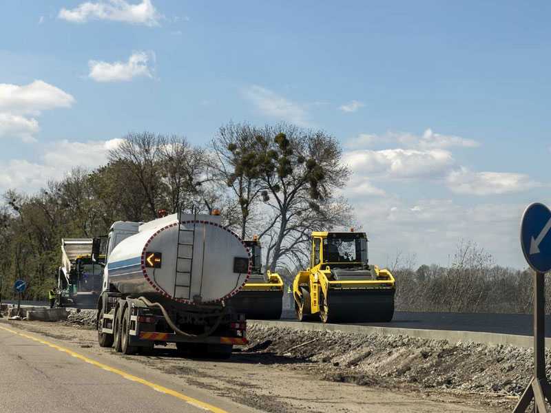 Deutsche Bank Closes Financing for $305M Road Project in Angola